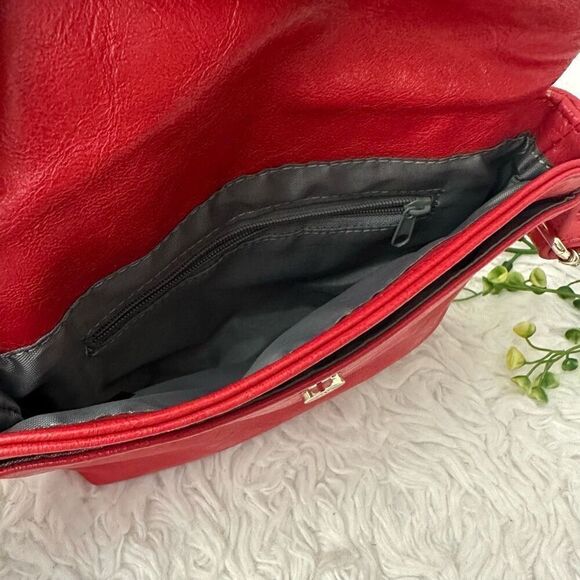 Kenneth Cole Reaction Red Flap Snap Mini Crossbody Bag Vegan Faux Leather - Picture 8 of 11
